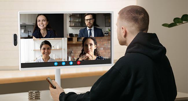 آخرین اخبار شرکت محصول تازه وارد - StandByMe Wireless Portable Smart TV  1